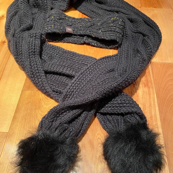 *NWOT* UGG wool headband and scarf - Picture 9 of 9